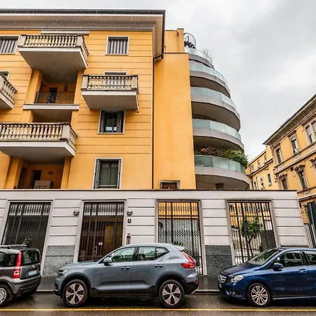Micca Premium Duomo * Milan